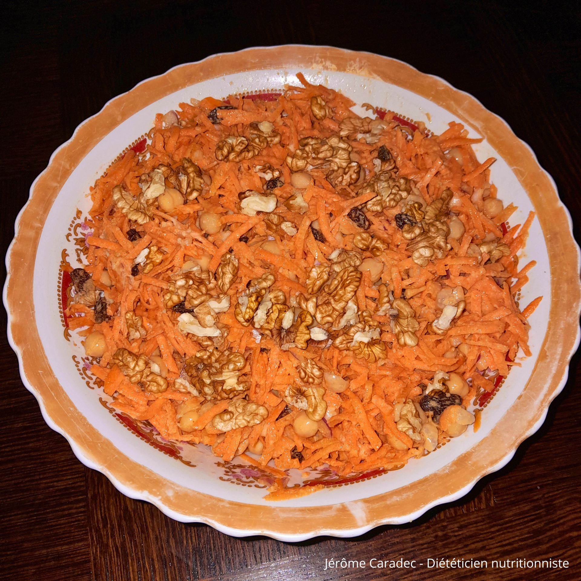 Photo de la salade épicee carottes/pois chiches sauce au sésame de Jérôme Caradec - Diététicien nutritionniste